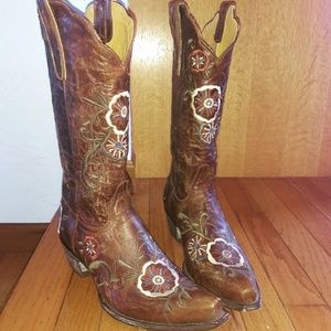 Old Gringo embroidered Boots